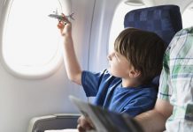 Quy định trẻ em đi máy bay của Thai Airways
