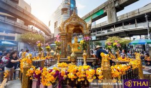 Erawan Shrine in Bangkok - Địa điểm sống ảo lý tưởng