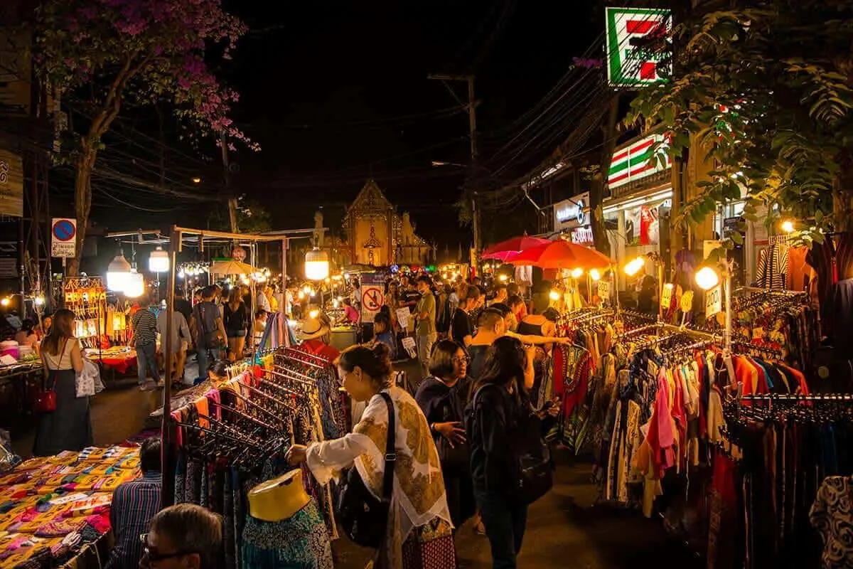 Chợ đêm Chiang Mai