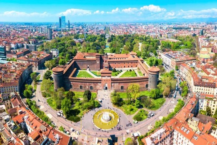 Lâu đài Sforzesco