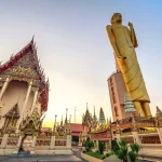 Tượng phật chùa Bhurapha Piram