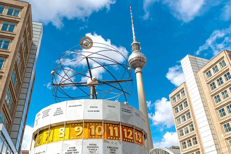 Đồng hồ thế giới Alexanderplatz